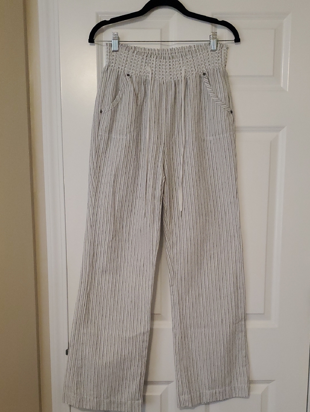 Ci Sono White with Black Pinstripe Smocked Waist Light-Weight Bottoms